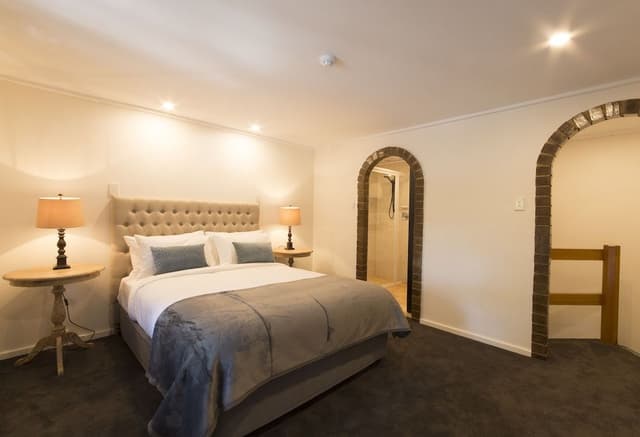 Spa Bath Townhouse