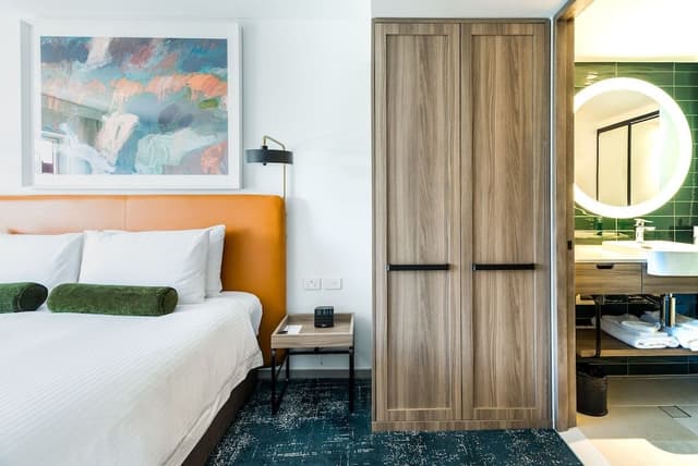 Superior Room, 1 King Bed