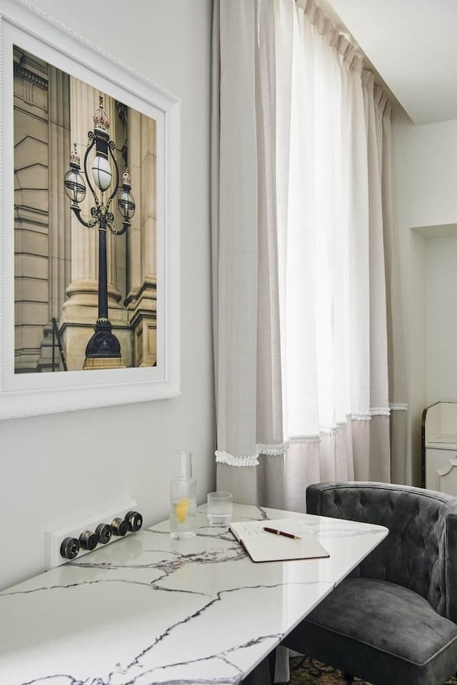 Commerce Heritage Queen Room