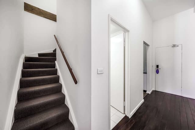 Apartment, 2 Bedrooms (Split Level, No Housekeeping)
