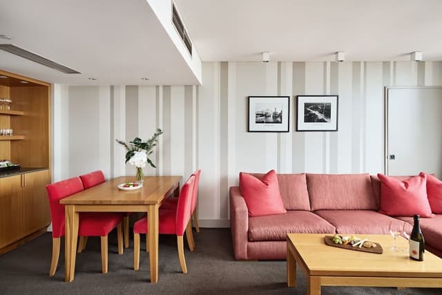 Harbourview King Suite