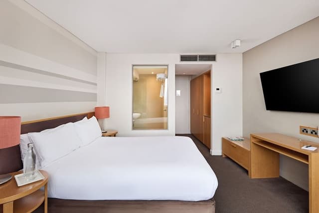 Superior Harbour Bridge King Room