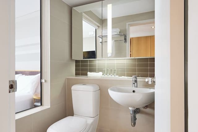 Superior Harbour Bridge King Room