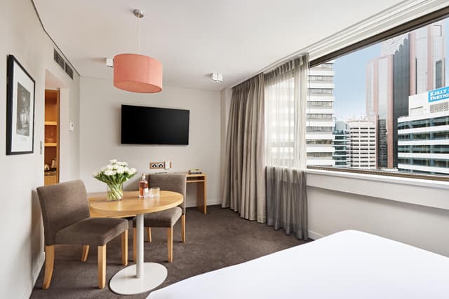 North Sydney Queen Room