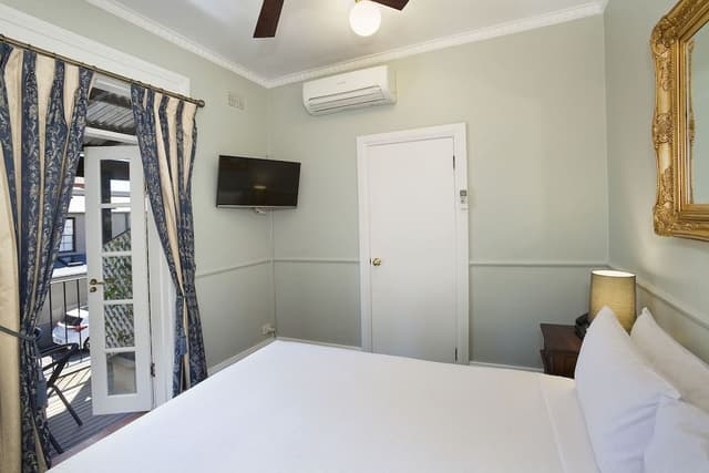 Queen Suite