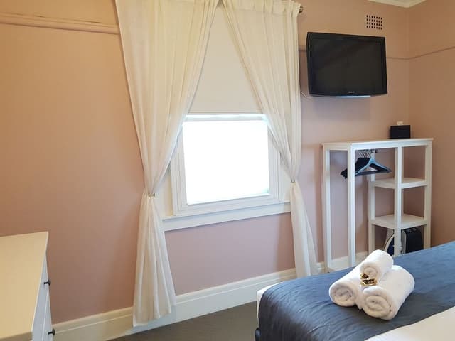 Family Room, 2 Bedrooms