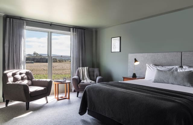 Standard Suite