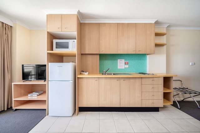 Apartment, 1 Bedroom (No Housekeeping)