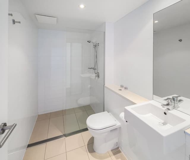 2 Bedroom Bay View