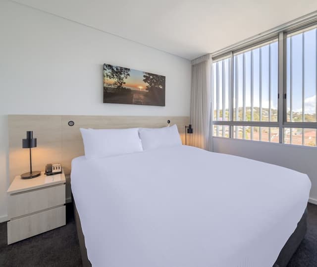 2 Bedroom Premier – Split level – Internal Staircase (Bedrooms on separate levels)