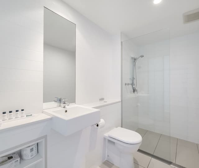 2 Bedroom Premier – Split level – Internal Staircase (Bedrooms on separate levels)