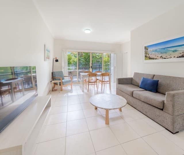 2 Bedroom Lagoon Apartment
