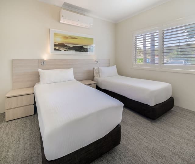 2 Bedroom Lagoon Apartment