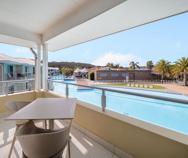 2 Bedroom Dual Key Lagoon Spa Apartment