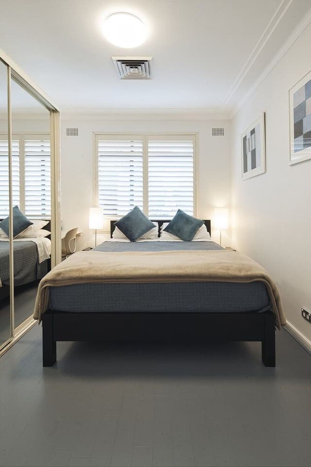 One Bedroom Apartment