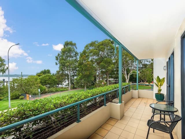 Two Bedroom Lakeview Apartment