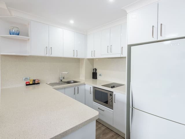 Two Bedroom Lakeview Apartment