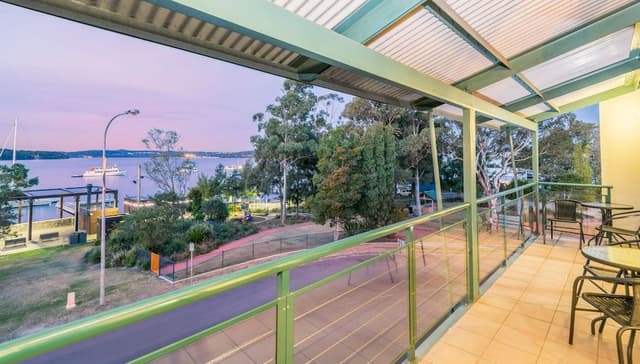 Two Bedroom Lakeview Apartment