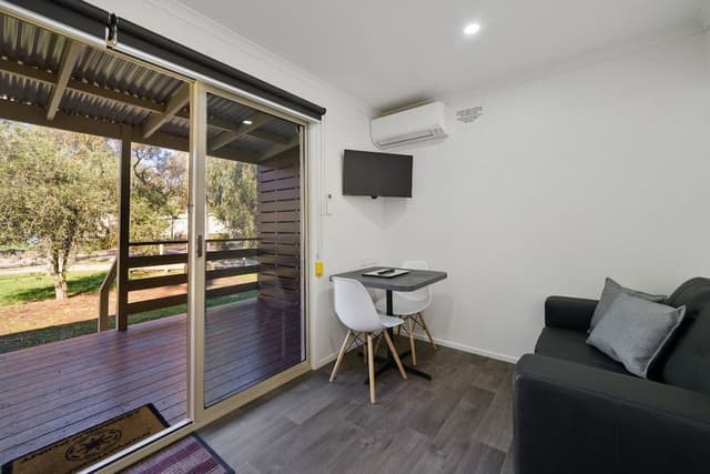 Standard Cabin, 1 Queen Bed