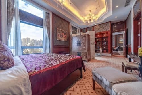1 King Bed, VIP Suite, Non-Smoking