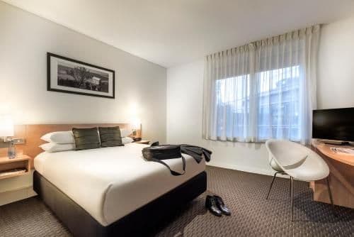 Standard Queen Room