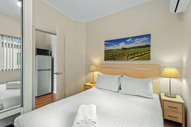 Superior 3 Bedroom Cabin - Sleeps 7