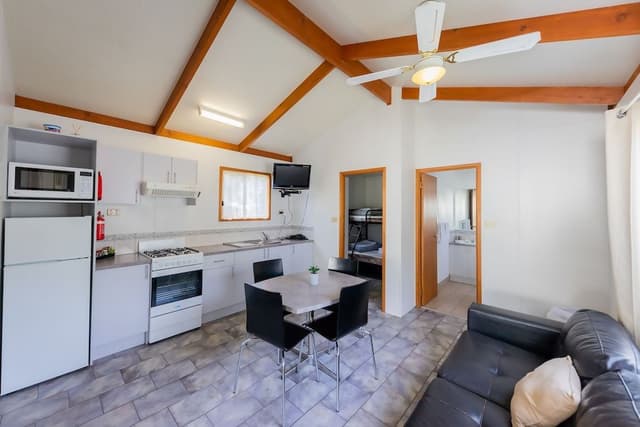 Standard Cabin