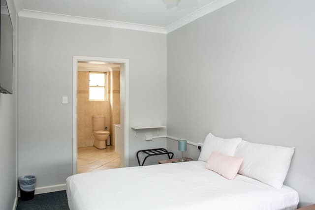Double Room with Private Bathroom