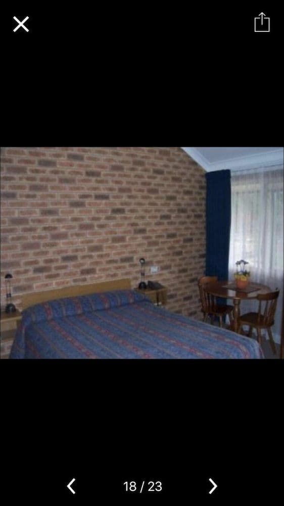 Standard Queen Room