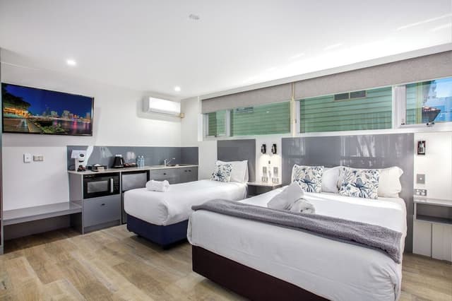Deluxe Studio, Poolside