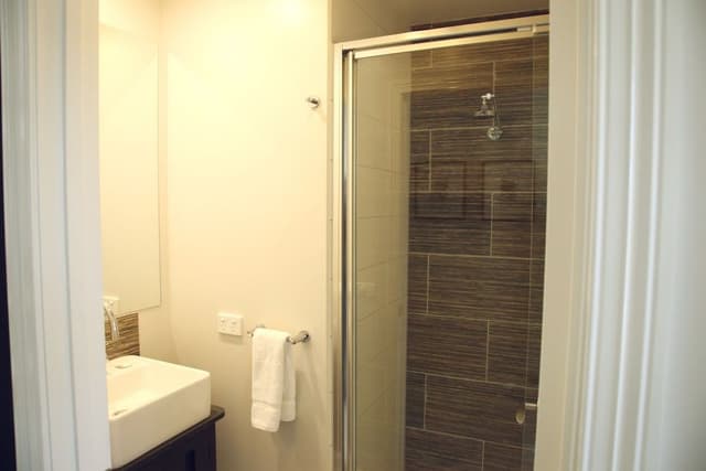 Standard Room, Shared Bathroom (Room 2)