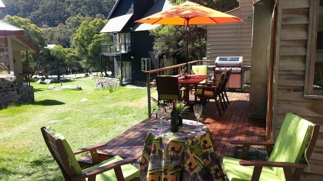 Premium Chalet, 2 Bedrooms, Mountain View, Garden Area
