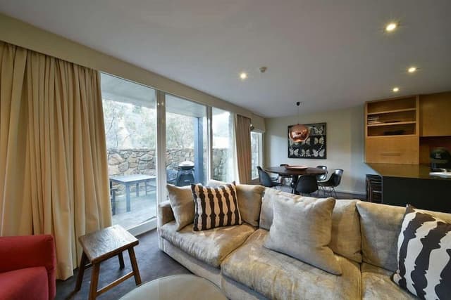 Superior Apartment, 2 Bedrooms, Mountain View, Mountainside