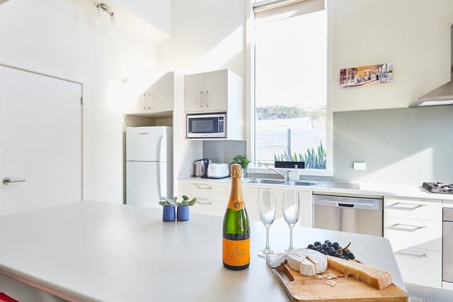 Family Apartment, 3 Bedrooms, Valley View