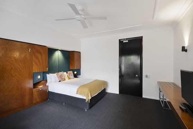 Deluxe Double Studio Apartment