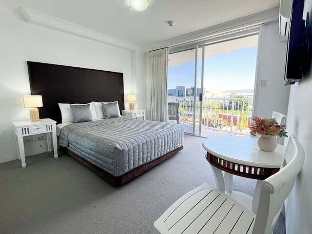 Studio, 1 Queen Bed