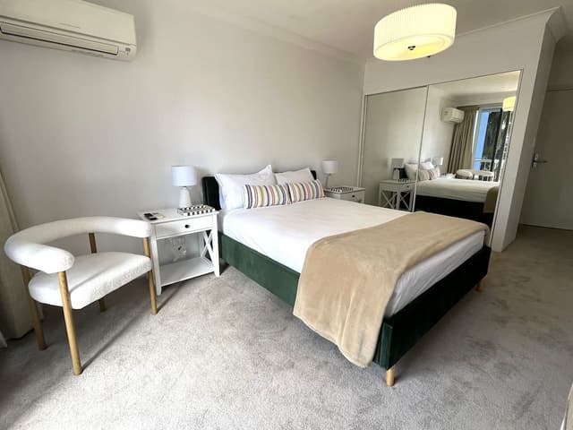 Studio, 1 Queen Bed