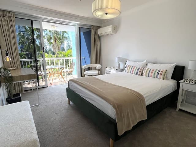 Studio, 1 Queen Bed