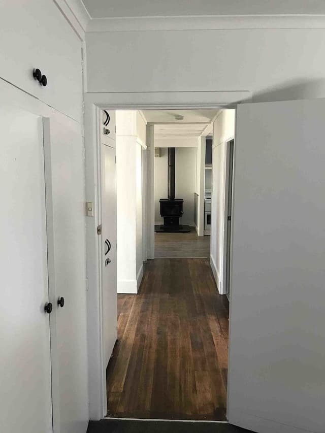 Family House, 4 Bedrooms, 2 Bathrooms, Mountain View