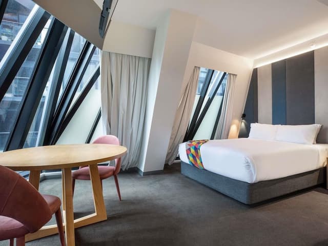 Suite, 1 King Bed