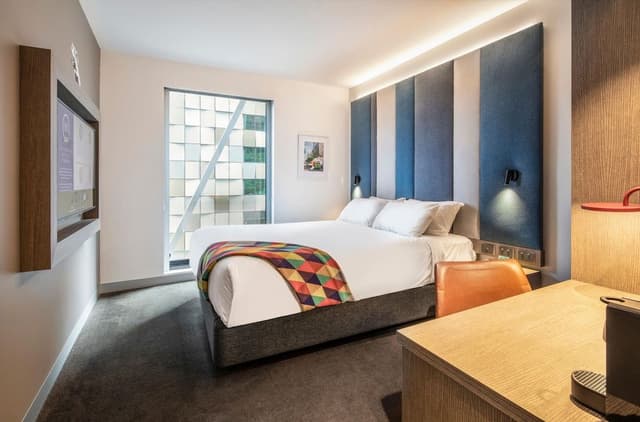 Superior Room, 1 Queen Bed
