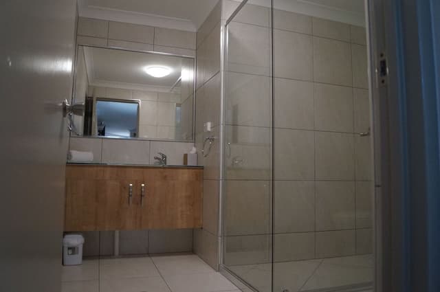 Self Contained Twin