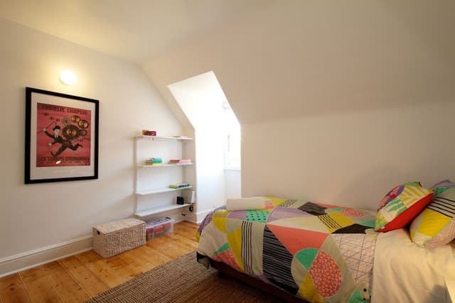 House, 4 Bedrooms, Terrace