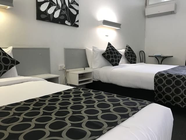 Executive Triple Room