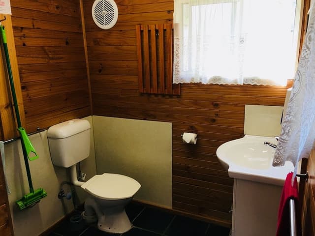 Panoramic Cabin, 4 Bedrooms, 2 Bathrooms, Lake View