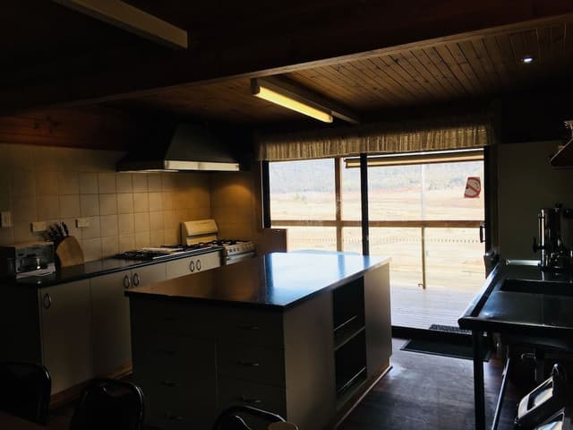 Panoramic Cabin, 4 Bedrooms, 2 Bathrooms, Lake View