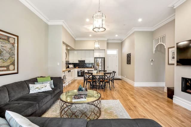 Apartment, 3 Bedrooms, 2 Bathrooms
