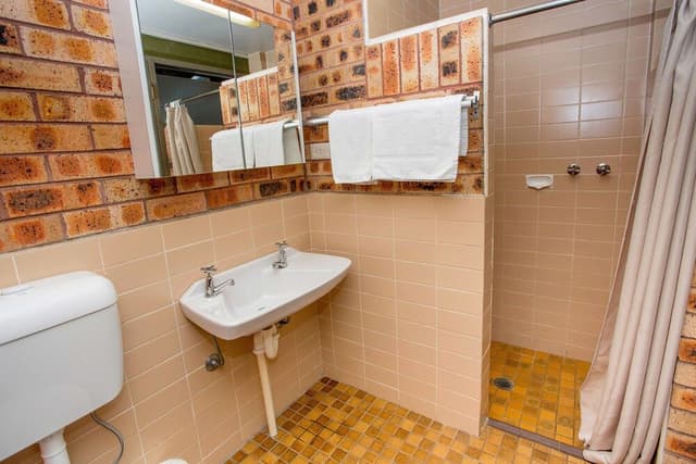 Rosella Loft - (Private External Bathroom)