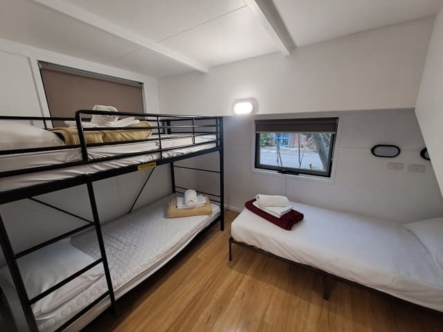 Rosella Loft - (Private External Bathroom)