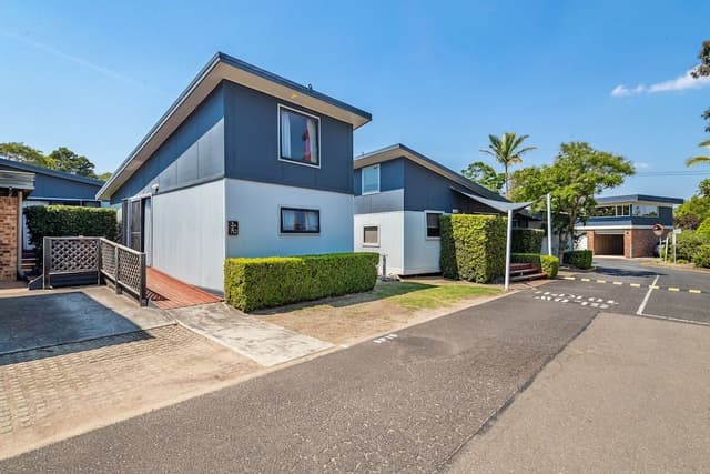 King Parrot Loft